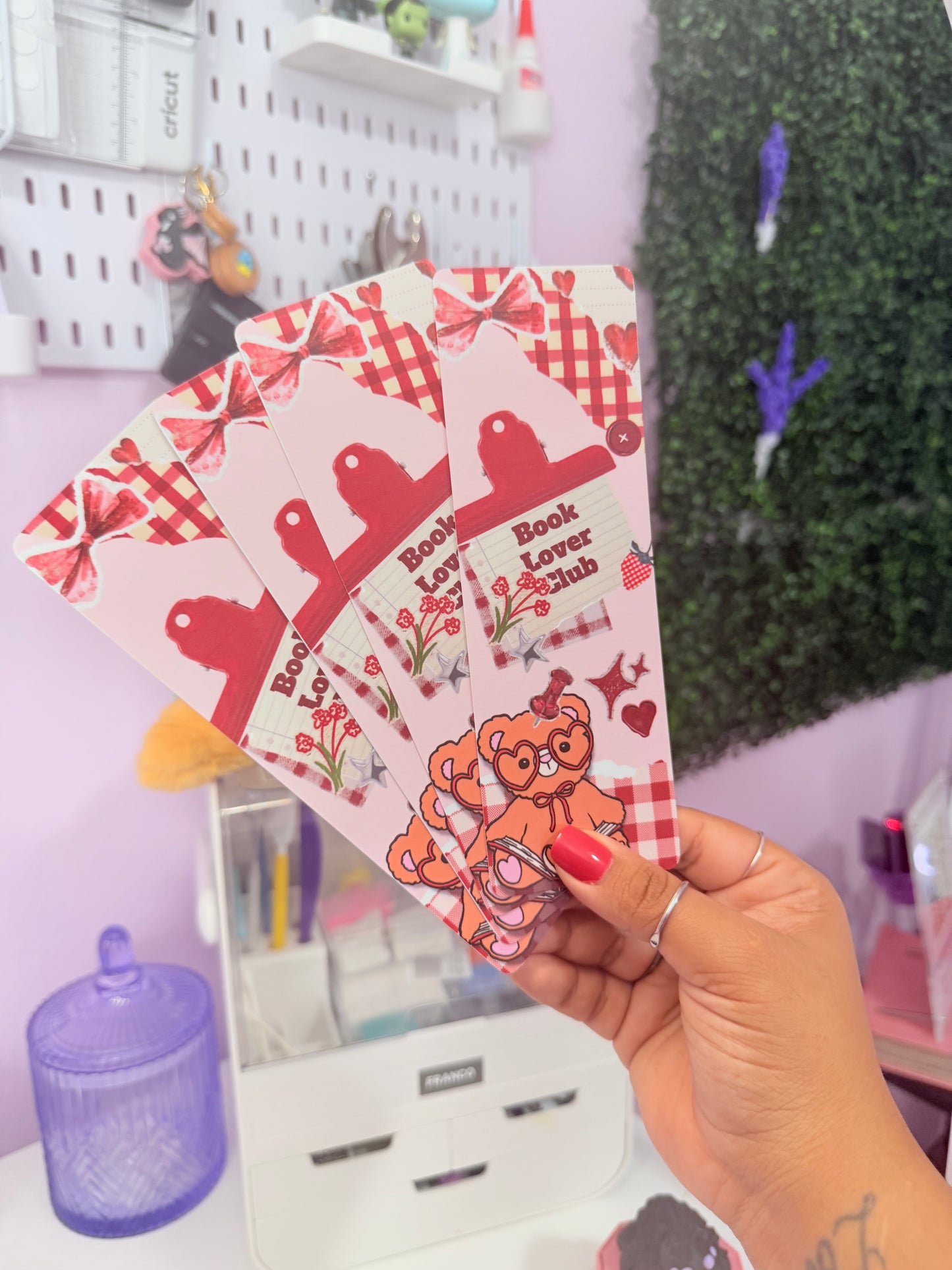 Book Lover Bear Bookmark | Printable Digital Bookmark