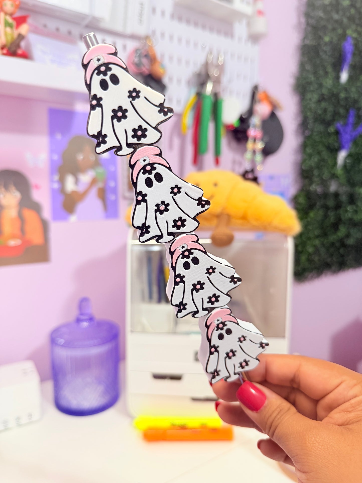 Pink Floral Ghost Straw Topper – Cute Spooky Cup Accessory