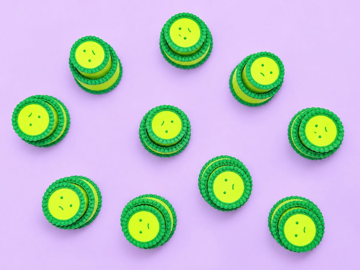 Frosted Face Cake Clicker